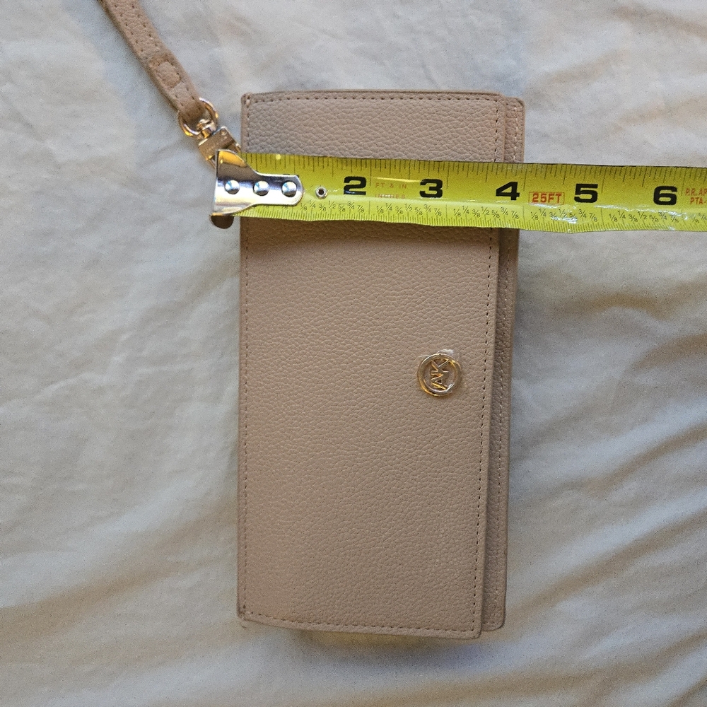 Anne Klein Beige Bifold Wallet Wristlet Vegan Leather NWOT - Picture 10 of 11